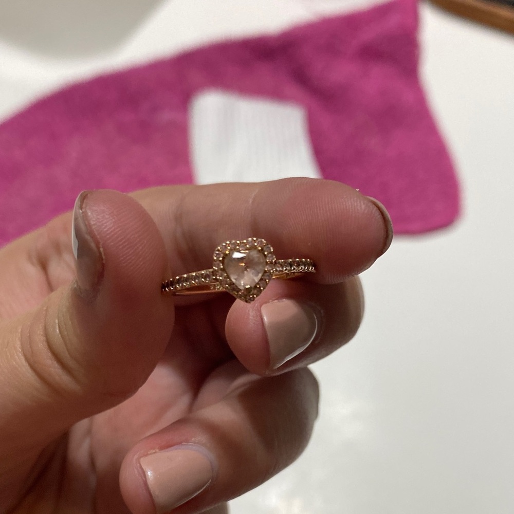 Pandora Gold Heart Ring - Picture 3 of 3